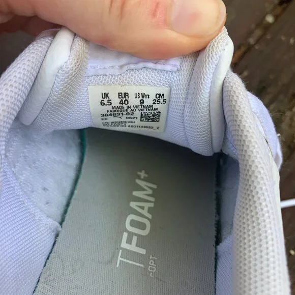 Classic White Puma - Carina Sneaker - Picture 8 of 11